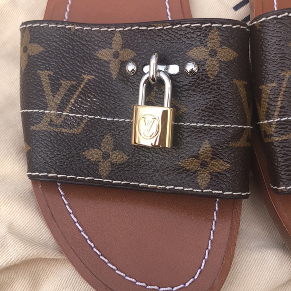 Louis Vuitton lock it mule - Picture 15 of 16